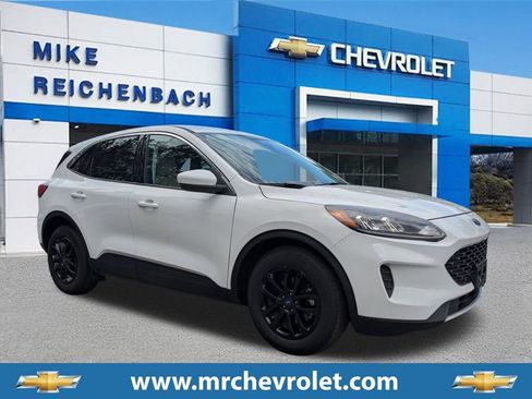 Used 2021 Ford Escape SE w/ Convenience Package image 1