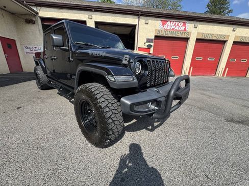 Used 2021 Jeep Gladiator Sport AWD/4WD image 17
