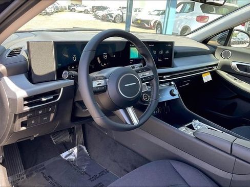New 2025 Hyundai Sonata SEL image 6