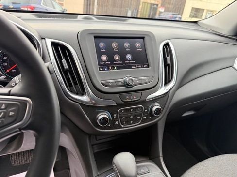 Used 2023 Chevrolet Equinox LT image 16