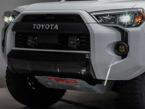 Used 2024 Toyota 4Runner TRD Off-Road Premium w/ Moonroof Package AWD/4WD image 2