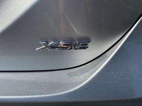 Used 2024 Toyota Camry XSE FWD image 5