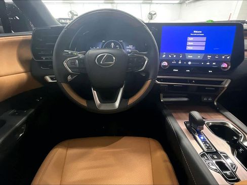 Used 2026 Lexus RX 350h w/ Convenience Package image 6