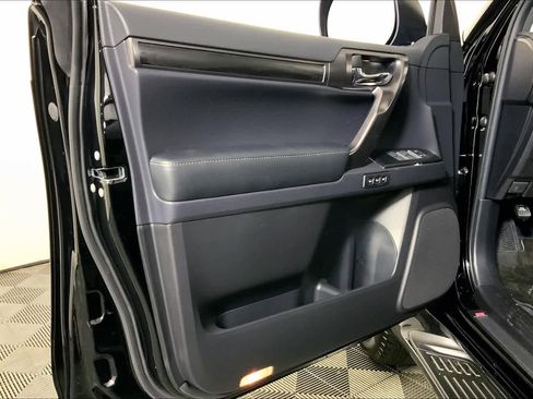 New 2022 Lexus GX 460 image 10