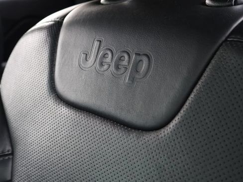 Used 2020 Jeep Cherokee Limited AWD/4WD image 13