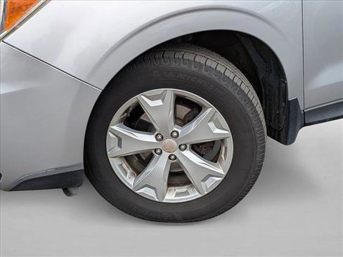 Used 2014 Subaru Forester 2.5i Touring image 9