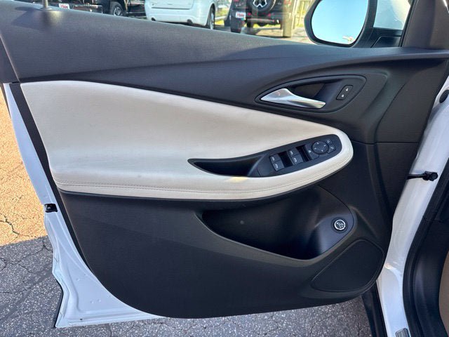 Used 2023 Buick Encore GX Select FWD image 8