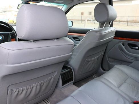 Used 2002 BMW 530i Sedan image 40