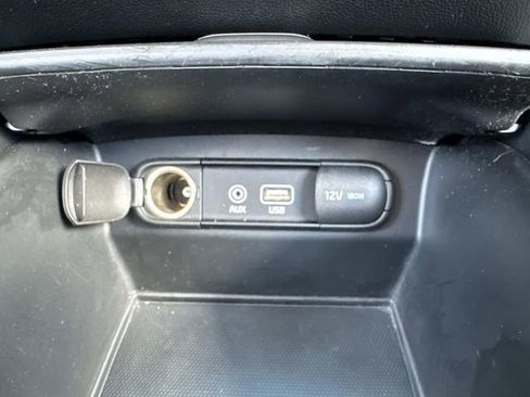 Used 2020 Kia Sorento LX image 23