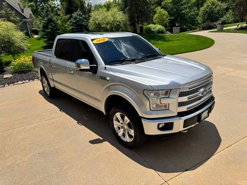 Used 2016 Ford F150 Platinum w/ Equipment Group 701A Luxury AWD/4WD image 29