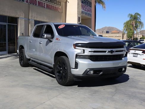 Used 2022 Chevrolet Silverado 1500 RST image 2