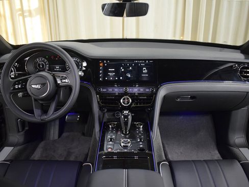 New 2026 Bentley Flying Spur Plug-In Hybrid image 2