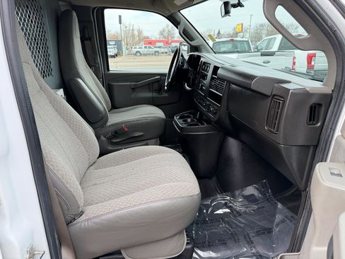 Used 2020 Chevrolet Express 2500 Extended w/ Communications Package image 28