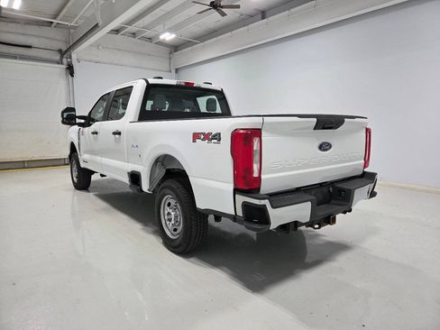 Used 2023 Ford F250 XL w/ FX4 Off-Road Package AWD/4WD image 7