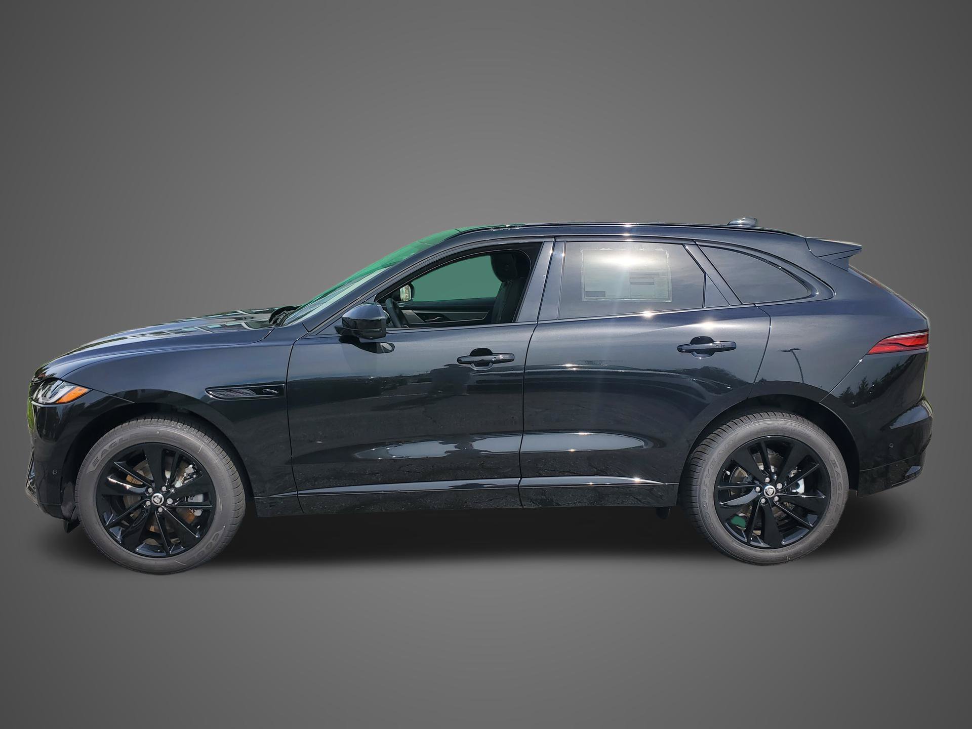 New 2026 Jaguar F-PACE R-Dynamic S AWD/4WD image 9