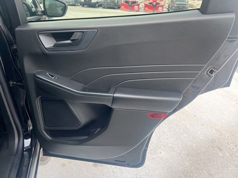Used 2023 Ford Escape Active image 12