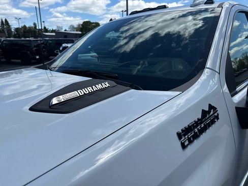 New 2026 Chevrolet Silverado 3500 High Country w/ High Country Premium Package AWD/4WD image 4