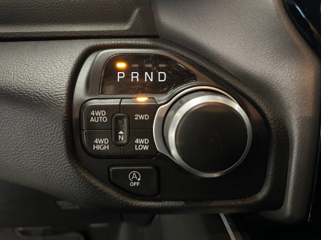 Used 2023 RAM 1500 Big Horn AWD/4WD image 30