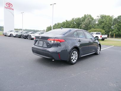 Used 2025 Toyota Corolla LE