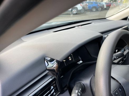 Used 2025 Toyota Camry LE image 35