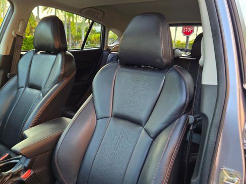 Used 2020 Subaru Crosstrek 2.0i Limited w/ Moonroof Package w/Navigation AWD/4WD image 31