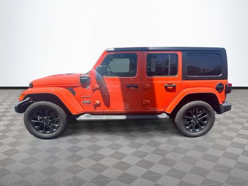 Used 2023 Jeep Wrangler Unlimited Sahara AWD/4WD image 9