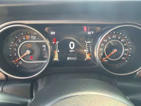Used 2018 Jeep Wrangler Unlimited Sport S AWD/4WD image 26