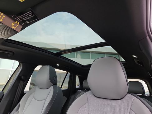 New 2026 Volkswagen Tiguan SE R-Line image 15