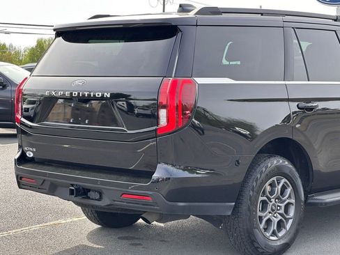 Used 2025 Ford Expedition Active image 46