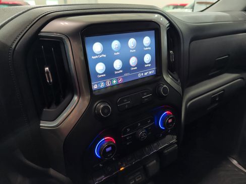 Used 2021 Chevrolet Silverado 1500 LT w/ Diesel Off-Road Package AWD/4WD image 10