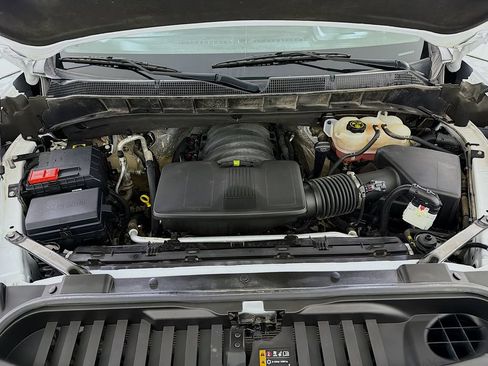 Used 2023 Chevrolet Silverado 1500 LTZ w/ LTZ Convenience Package II AWD/4WD image 32