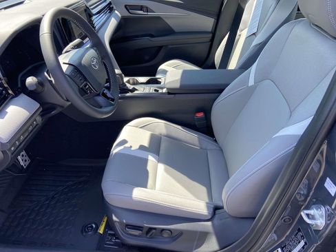 New 2026 Toyota Camry SE FWD image 16