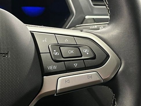 Used 2023 Volkswagen Tiguan SE image 26