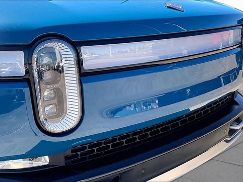 Used 2023 Rivian R1T Adventure AWD/4WD image 28