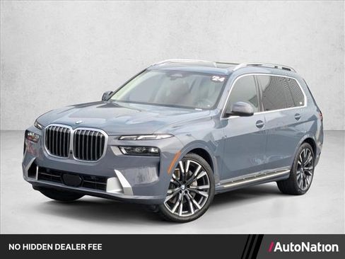 Used 2024 BMW X7 xDrive40i w/ Parking Assistance Package AWD/4WD image 1