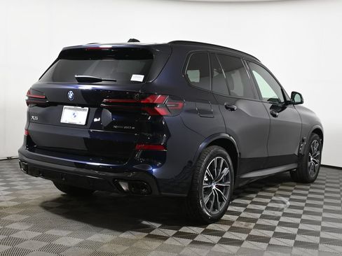 Used 2026 BMW X5 xDrive50e w/ M Sport Package AWD/4WD image 7
