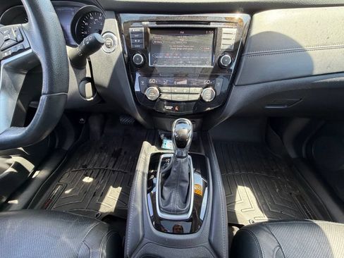 Used 2018 Nissan Rogue SL w/ Premium Package AWD/4WD image 23