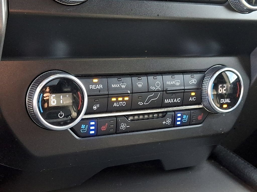 Certified 2021 Ford Expedition XLT RWD image 16