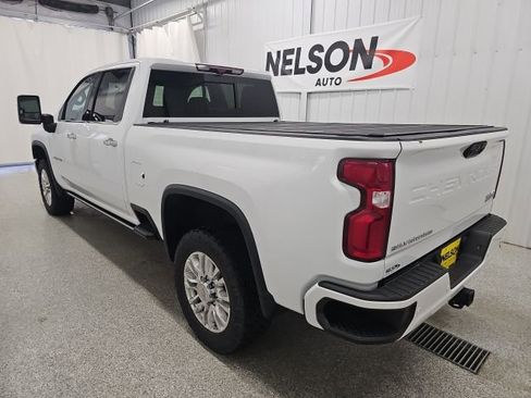 Used 2021 Chevrolet Silverado 3500 High Country w/ Technology Package image 8