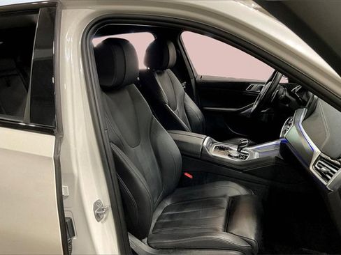 Used 2021 BMW X6 xDrive40i w/ M Sport Package image 7