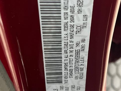 Used 2019 RAM 1500 Laramie image 31