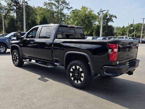 Used 2021 Chevrolet Silverado 2500 LTZ w/ LTZ Plus Package AWD/4WD image 11