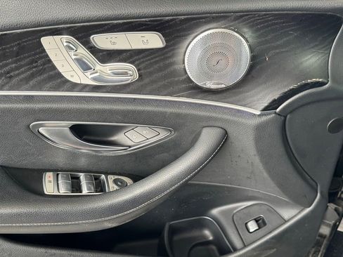 Used 2018 Mercedes-Benz E 300 image 35