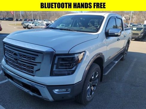 Used 2024 Nissan Titan Platinum Reserve w/ Moonroof Package image 3