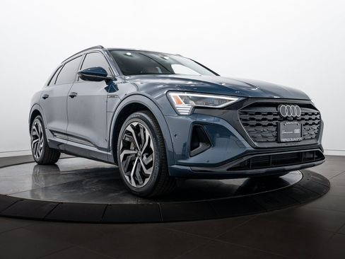Used 2024 Audi Q8 e-tron Prestige w/ Prestige Package AWD/4WD image 1