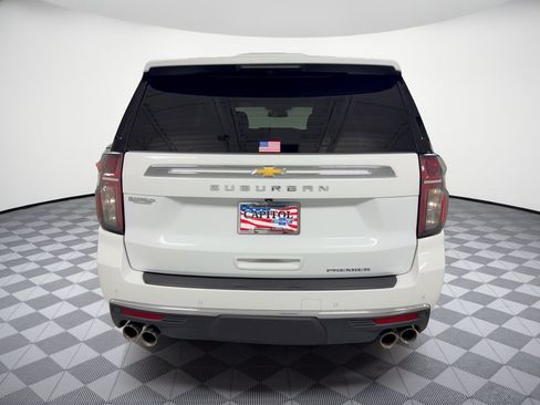 Used 2024 Chevrolet Suburban Premier RWD image 11