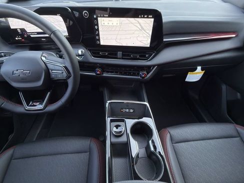 New 2027 Chevrolet Equinox RS FWD image 12