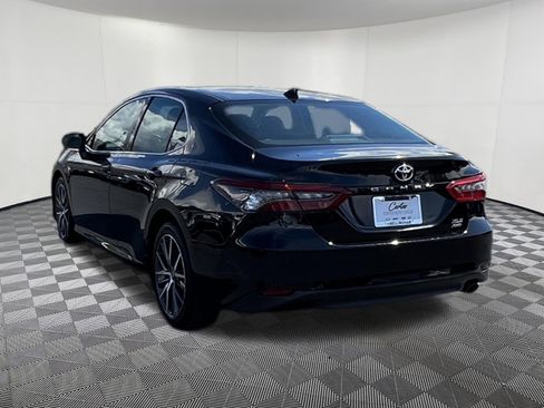 Used 2023 Toyota Camry XLE w/ Cold Weather Package image 4
