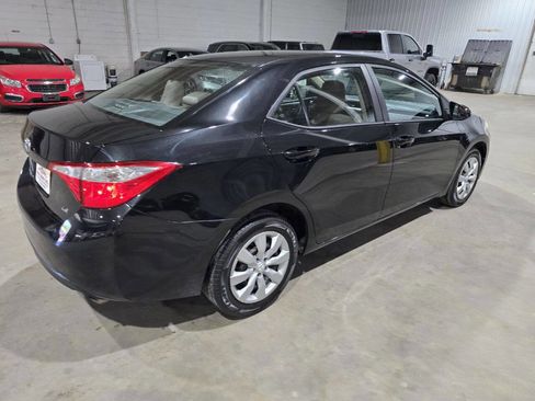 Used 2016 Toyota Corolla LE FWD image 12