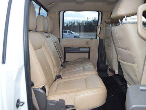 Used 2011 Ford F250 Lariat w/ Lariat Interior Pkg AWD/4WD image 24